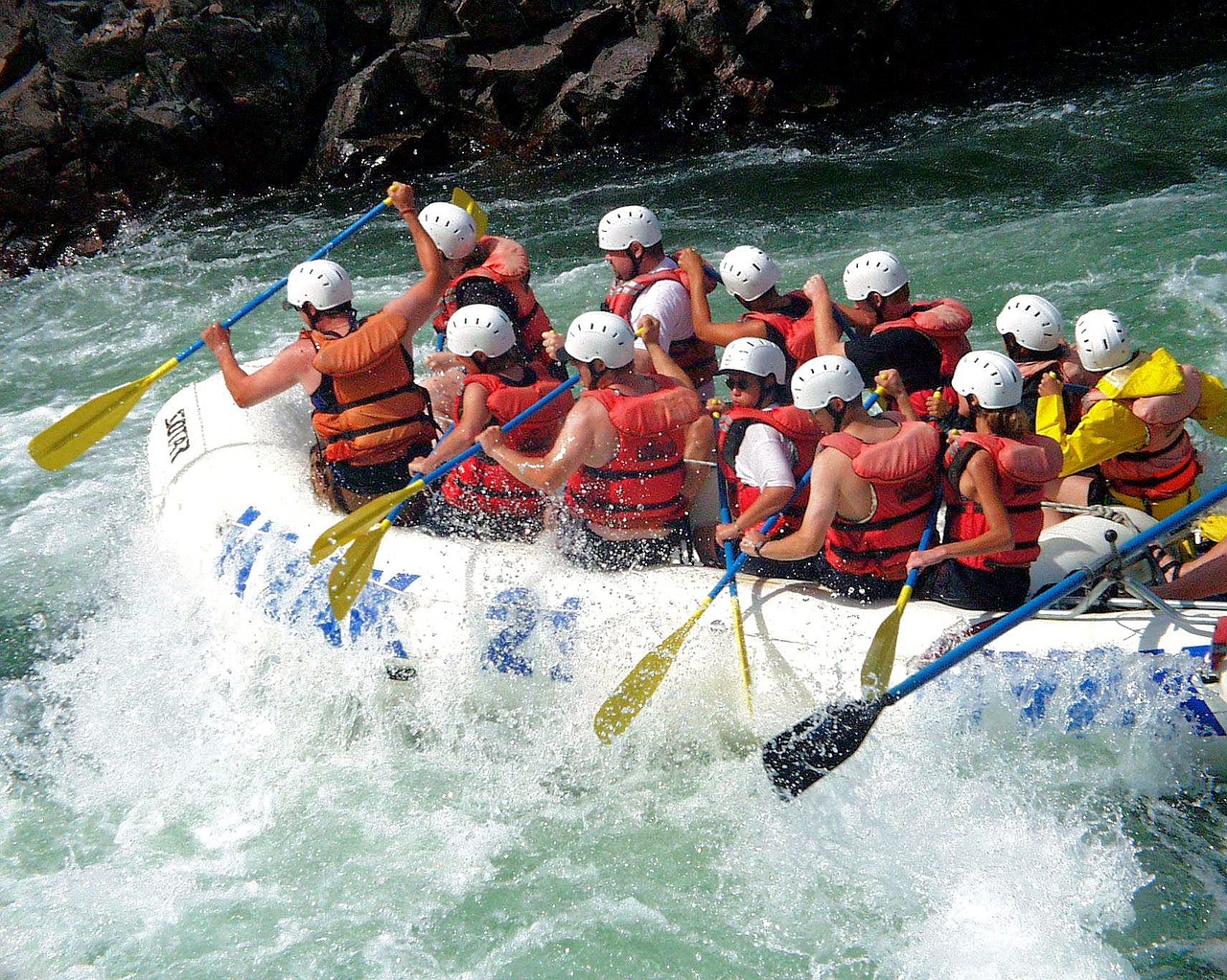 white water rafting photo